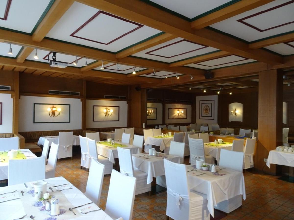 Hotel Die Traube Admont Dış mekan fotoğraf