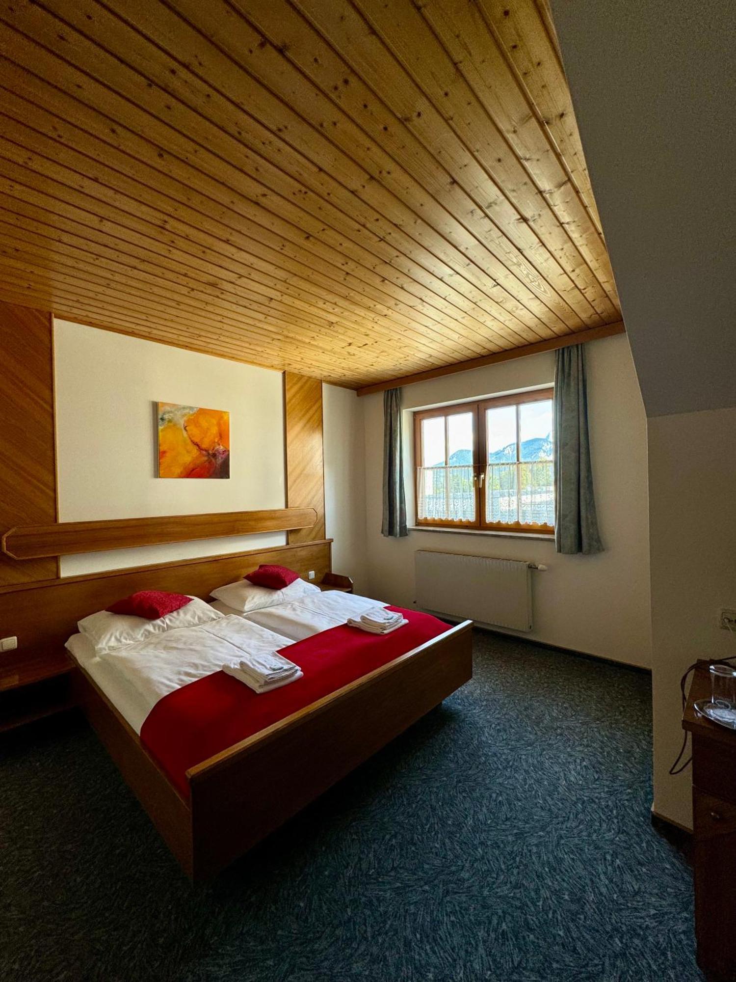 Hotel Die Traube Admont Dış mekan fotoğraf