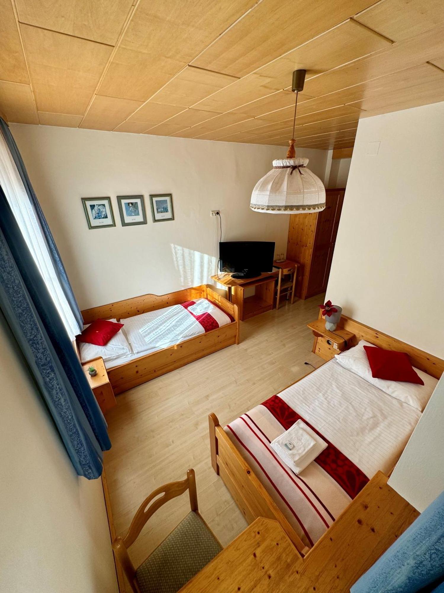 Hotel Die Traube Admont Dış mekan fotoğraf